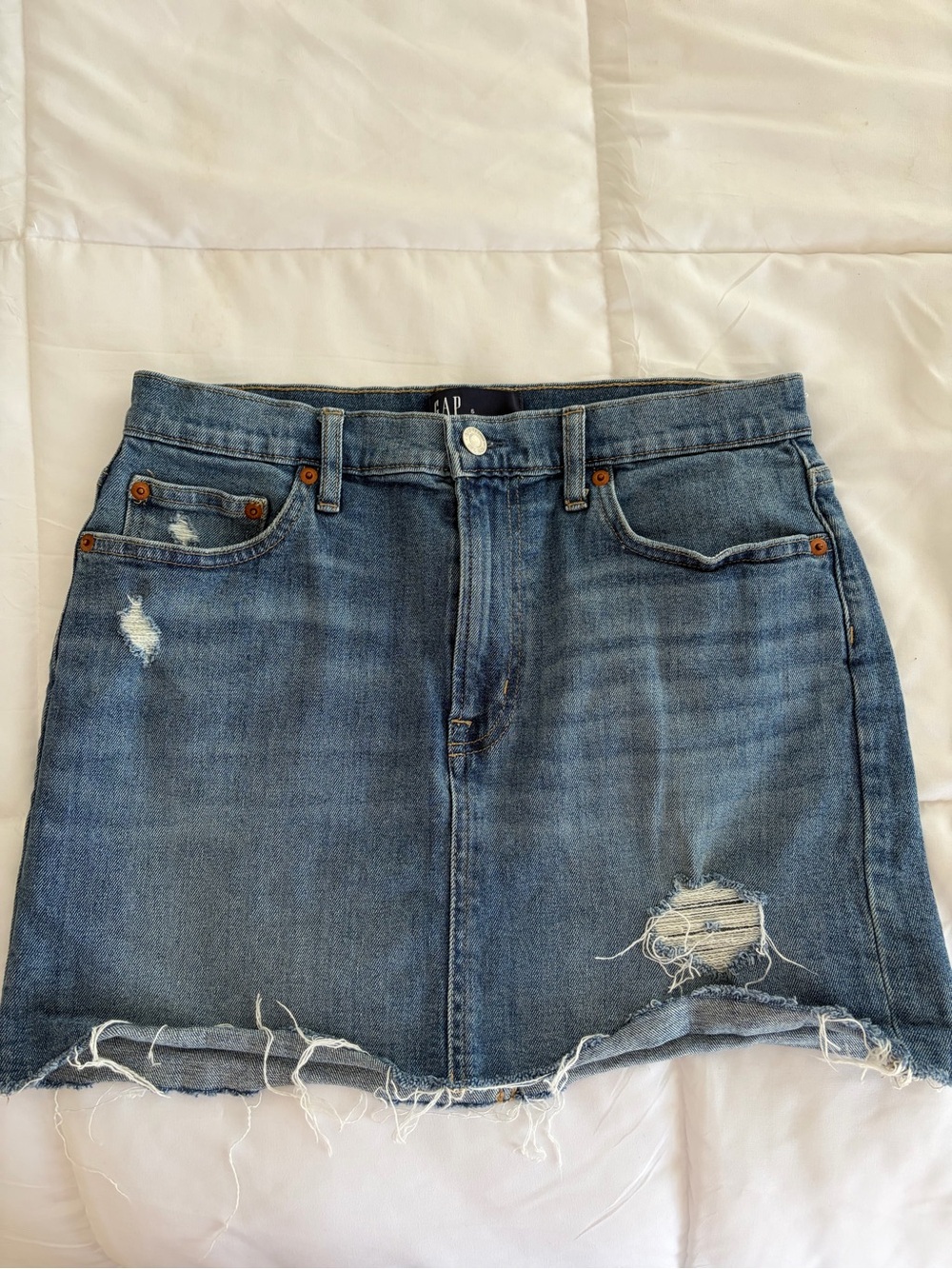 GAP Frayed Distressed Denim Mini Skirt - Medium Blue